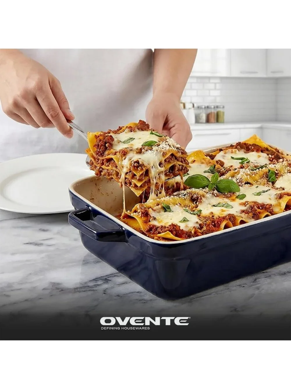 3 Qt Rectangular Ceramic Baking Dish with Lid - Stylish Blue Kitchen Essential